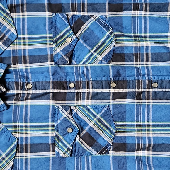 Old Navy button-down dress shirt size large for men. 100% cotton. Western fit - Picture 7 of 15